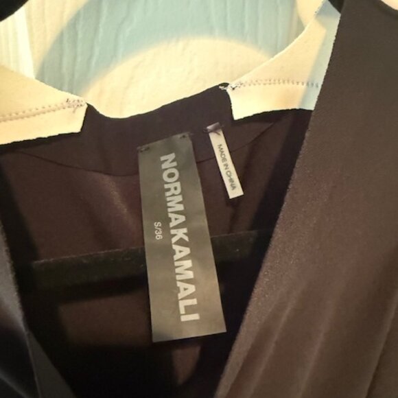 NWT Normal Kamali Side Strip Sleeveless Black Swing Dress W Pockets size small - Picture 5 of 6